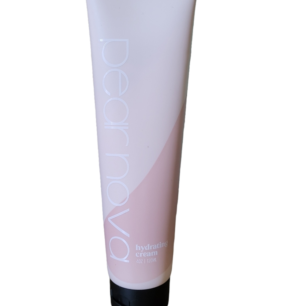 NWS Pear Nova Hydrating Cream
